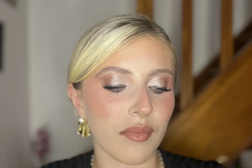 B.Makeup — photo 6