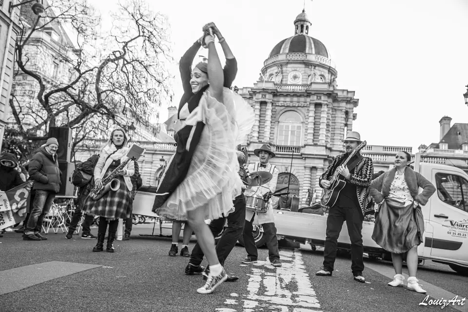 Streetside — photo 2