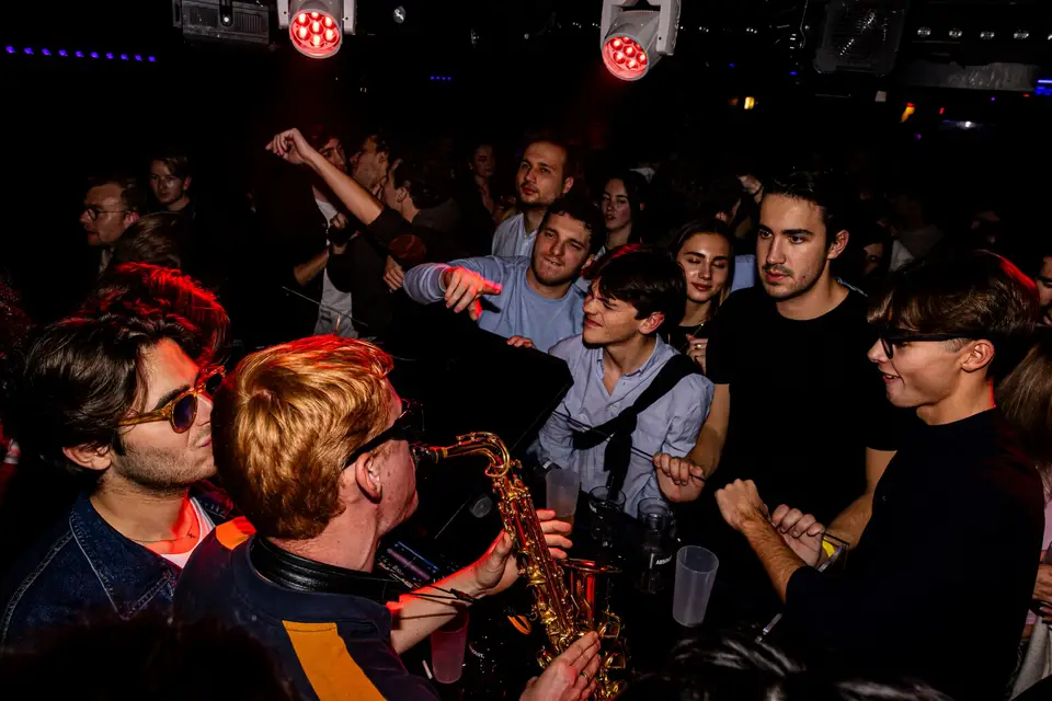 HÉLION SAX — photo 1