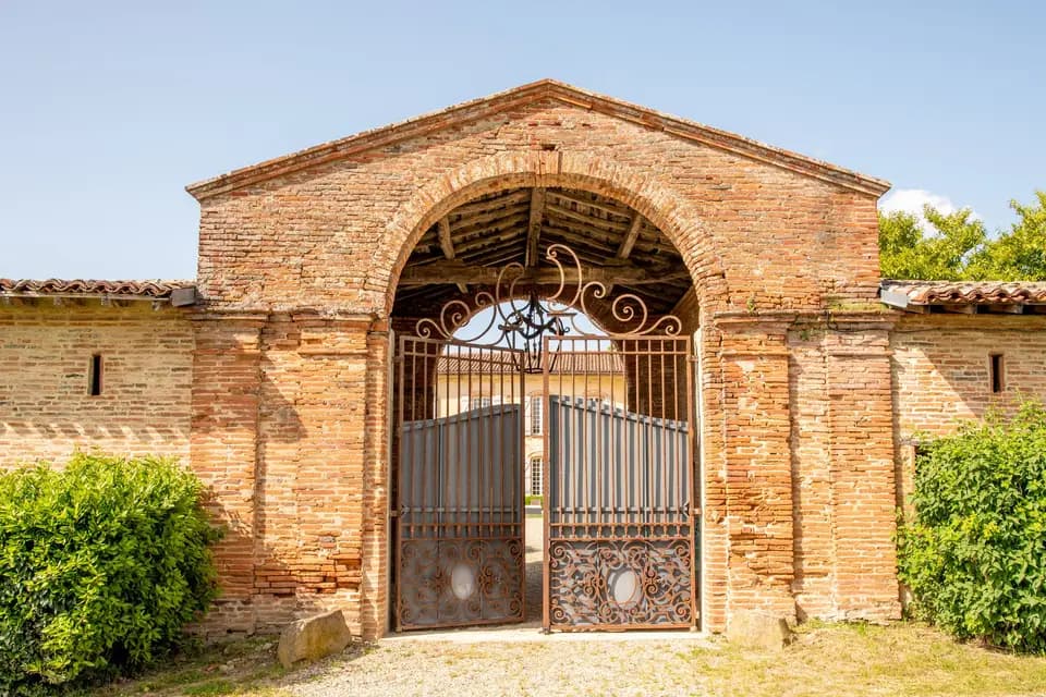 Chateau d'Issus — photo 4