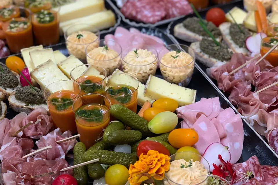 Nouit Traiteur — photo 1