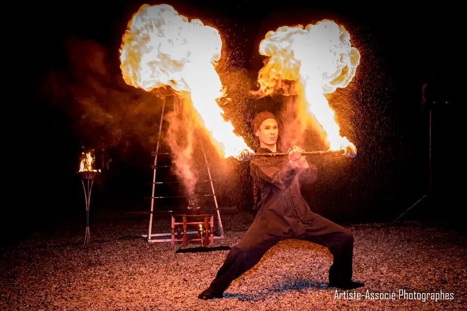 Shay - Spectacle de feu et lumières LED — photo 1