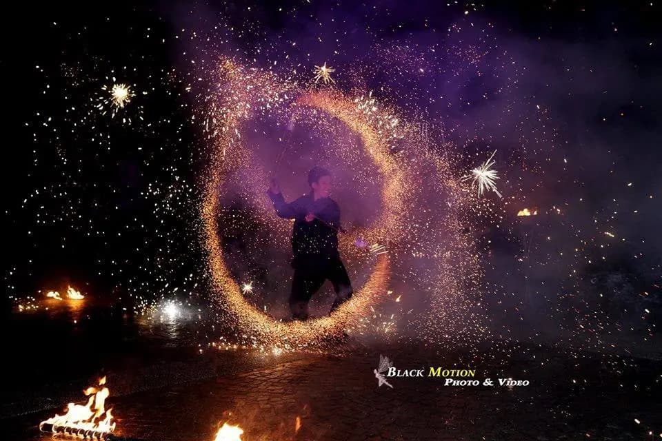 Shay - Spectacle de feu et lumières LED — photo 7