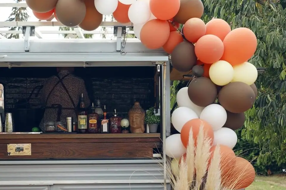 Maia Cocktail Truck — photo 8