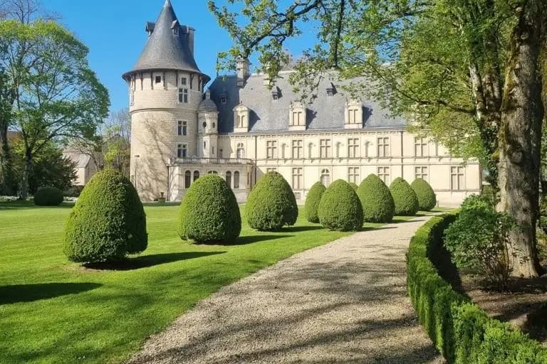 Château de Montigny-sur-Aube — photo 2