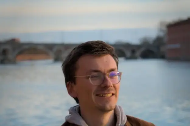 Clip Eternel — photo 1