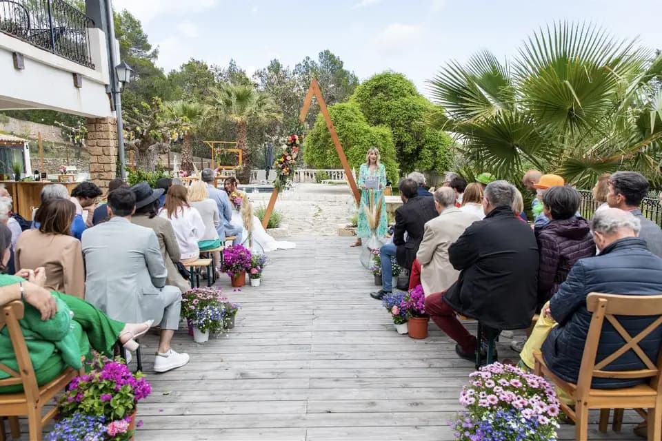 Ladybird Officiant — photo 6