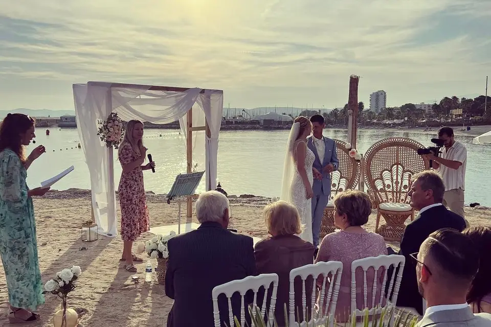 Ladybird Officiant — photo 2