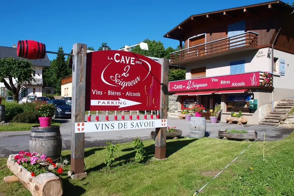 La Cave des 2 Seigneur — photo 1