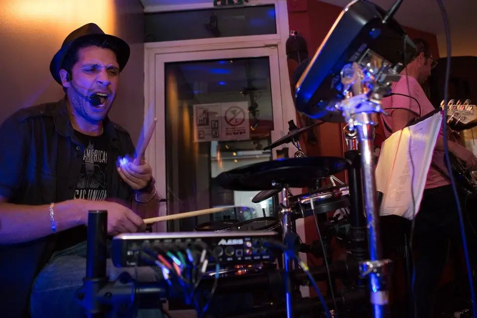 In Bed With Jagger — photo 2