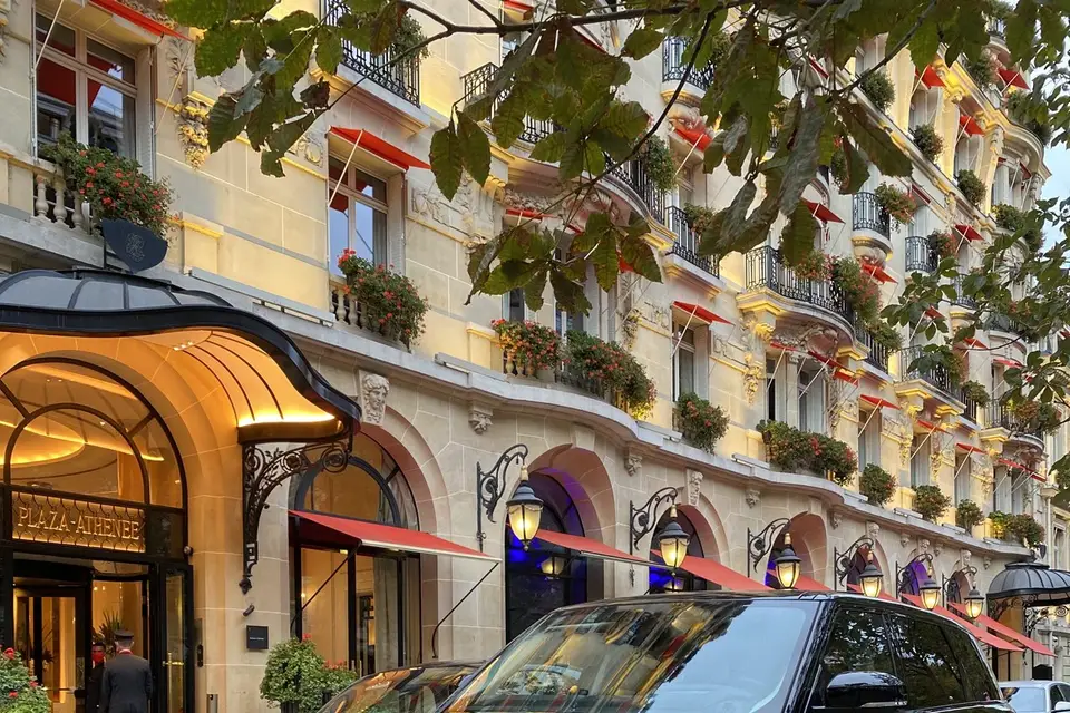 Luxury Lease — photo 6