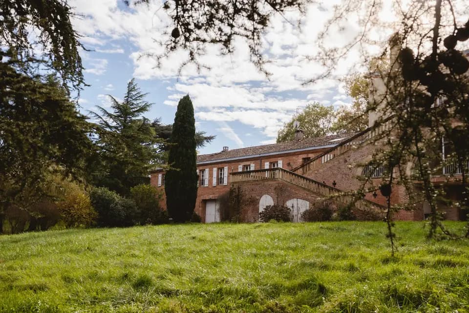 Château de Saint-Sarnin