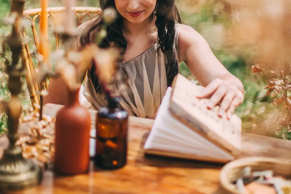 Artemisia — photo 2