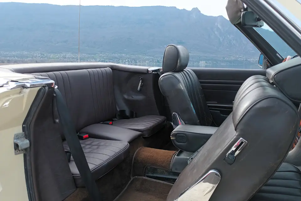 J. David Louez Moi — photo 6