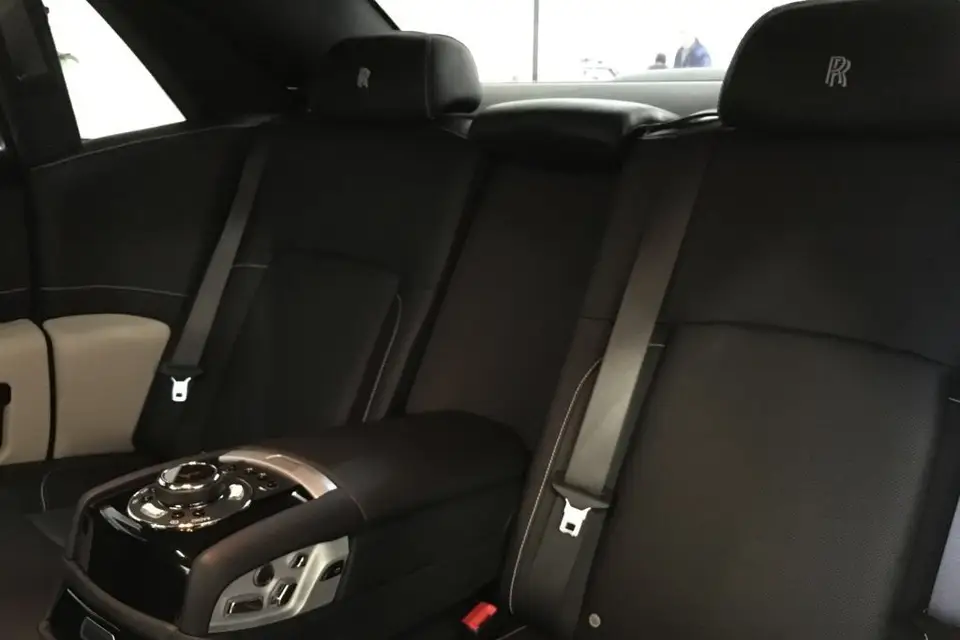 Elite Cars — photo 1