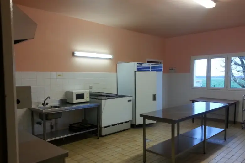 Salle des Fêtes de Favières — photo 2