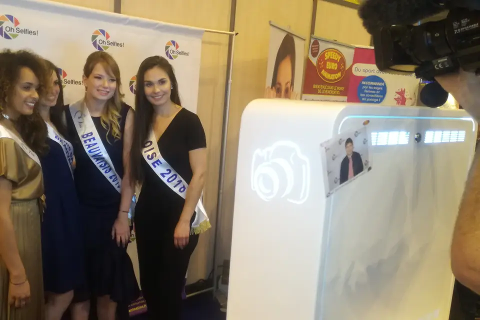 Speedy Euro Animation - Borne selfie — photo 7