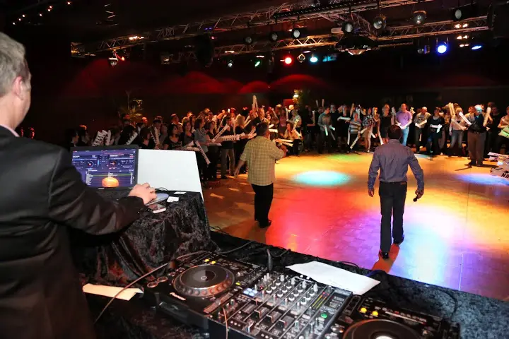 DJ Robin — photo 1