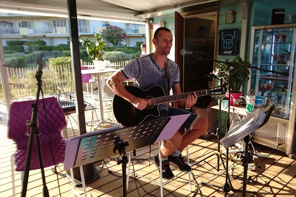 Life Line — photo 1