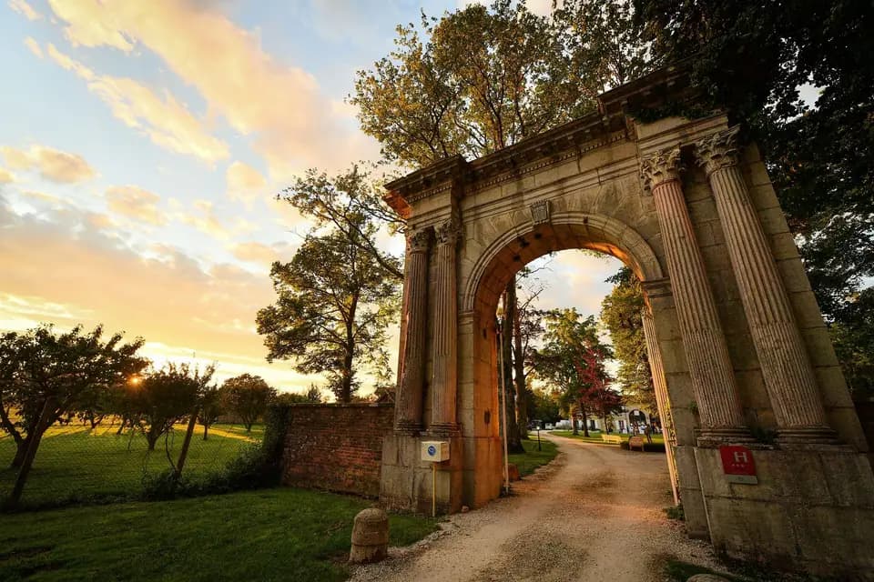 Château de Trouhans — photo 5
