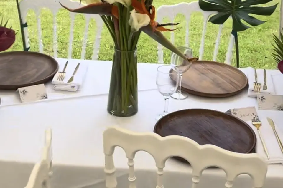 Your Tropical Flowers by Mae — photo 2