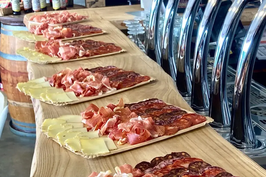 Salsa Import — photo 3