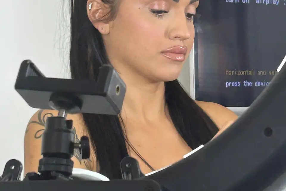 BB_makeupglow — photo 6