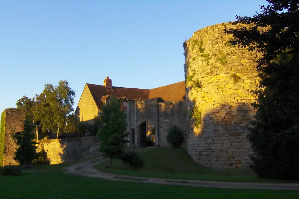 Château d'Etrabonne — photo 1
