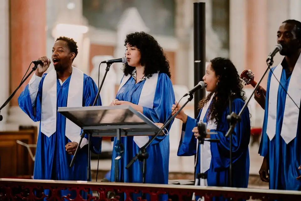 Black Covers — photo 1