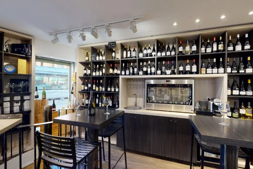 Les 3 Caves Rive Gauche — photo 1