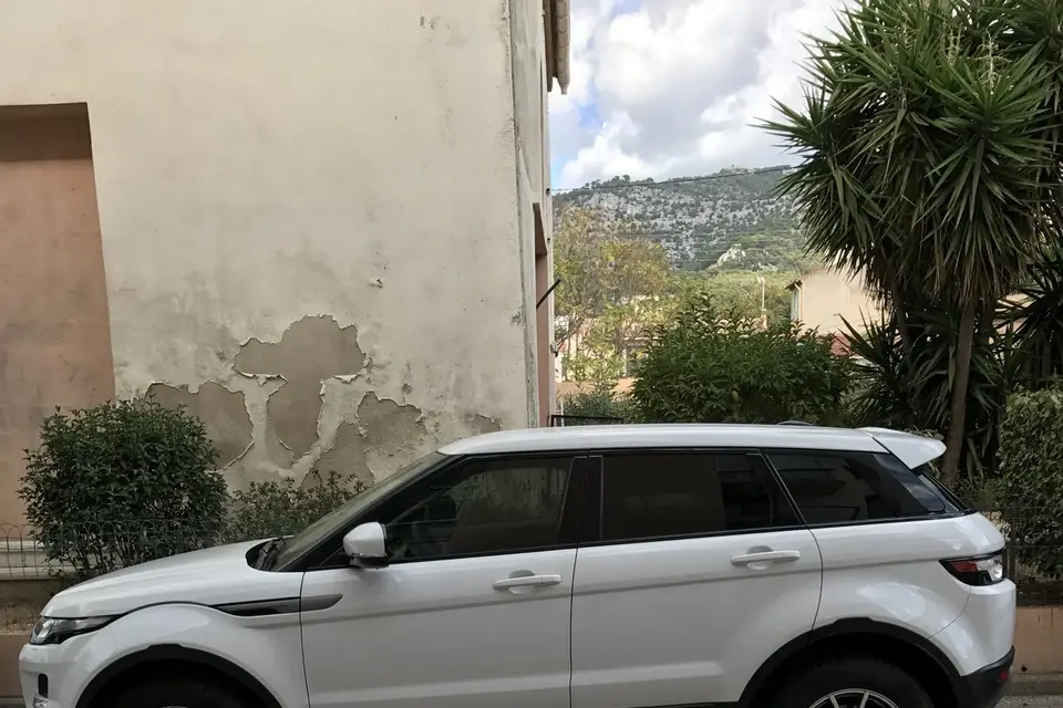 Range Rover location — photo 4