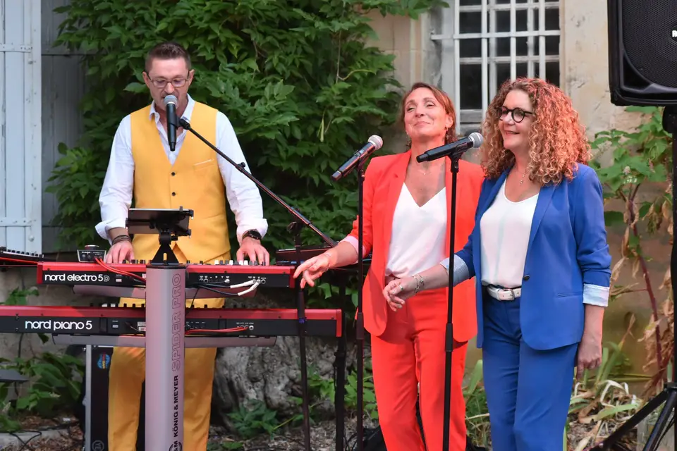 Madam Trio — photo 4