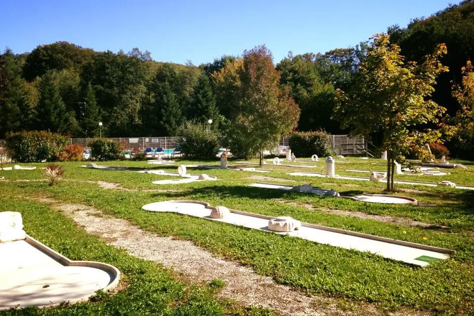 Au Bois de Calais — photo 1