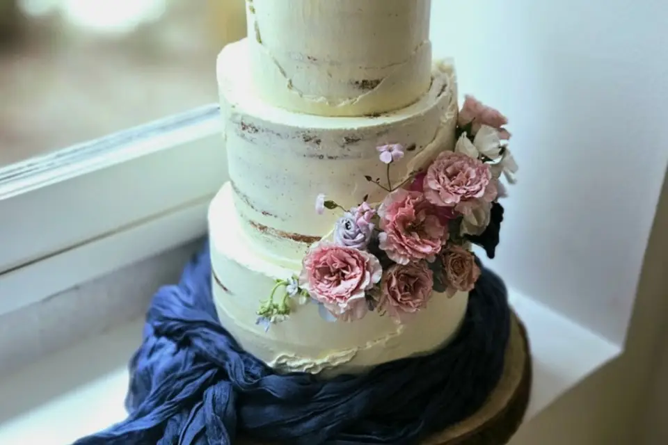 JulenesWowCakes — photo 4