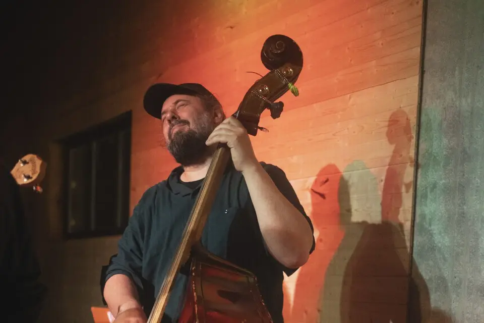 Toux Grass Unit — photo 1