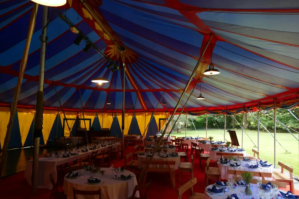 Chapiteau Fertilidées — photo 2