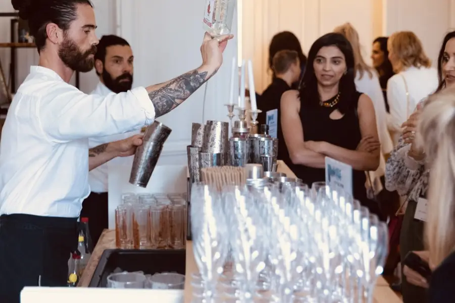 Genie in a bottle — photo 1