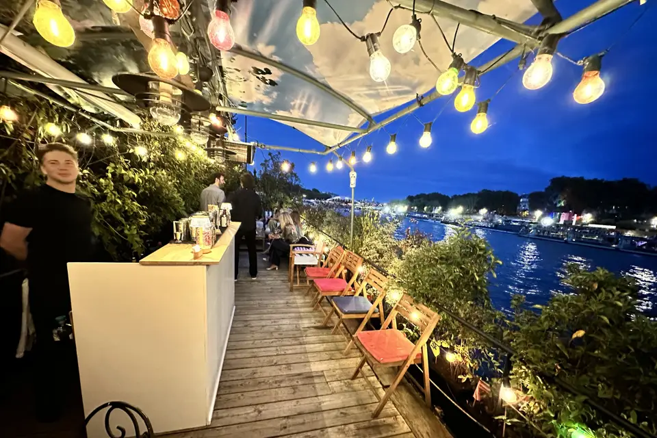 Genie in a bottle — photo 7