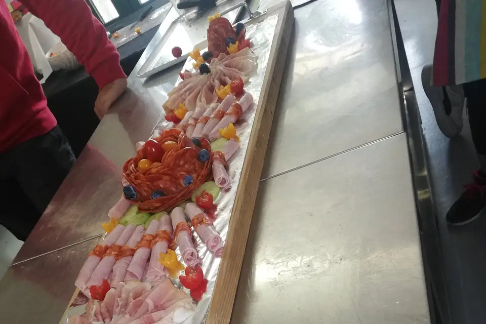 Mêlée petits plats dans les grands — photo 3