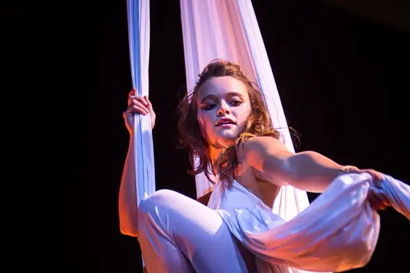 Marine Briens - Tissu aérien — photo 4