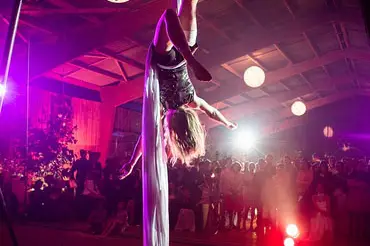 Marine Briens - Tissu aérien — photo 3