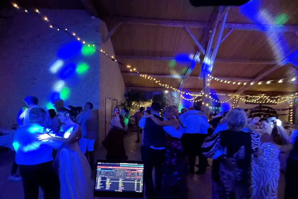 DJ Mix Animation — photo 3