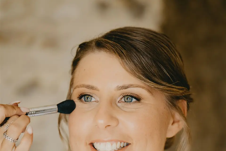 Colyne Regnier make'up Artist — photo 3