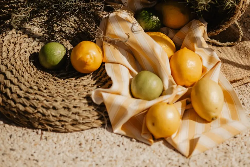 French Kiss — photo 8