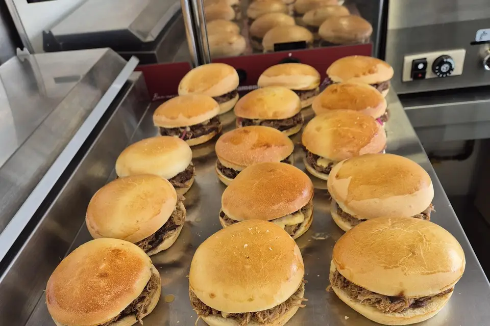 Gone's Smoker — photo 5