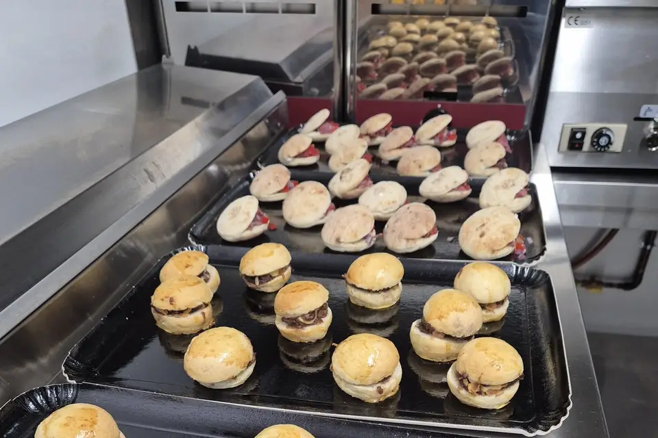 Gone's Smoker — photo 8