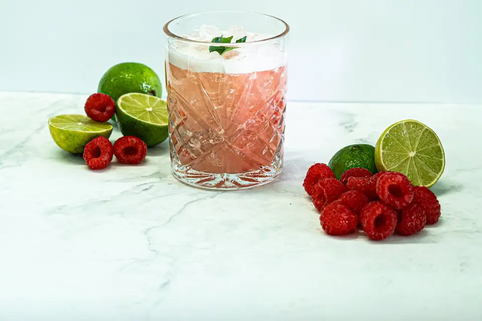 Shake Cocktails Bar — photo 7