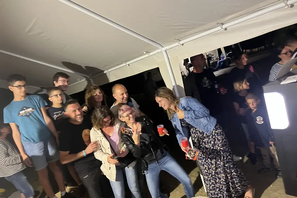 Mister Selfie — photo 7