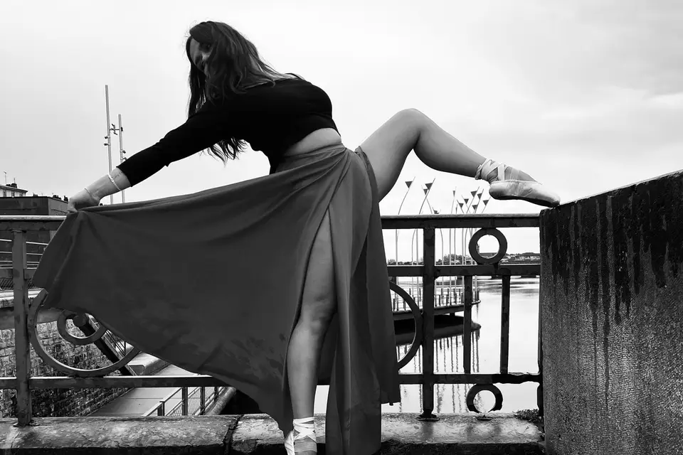 Sarah Laurent — photo 1