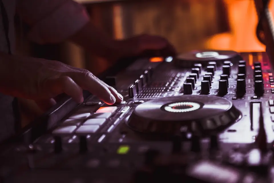 Dj Julien — photo 7